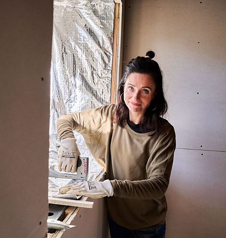 Duurzaam, isoleren, huis, woning, nieuw huis, nieuwe woning, stel, klussen, verbouwen, verbouwing, verhuizen, verhuizing, duurzaam wonen, wonen, klus, aannemer, begroting, budget, bouwplaats, isolatie, verduurzamen