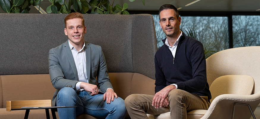 Rabobank 2024-02-19 Medicidesk 001 Staand Hi-Res Rob en William zittend (1)