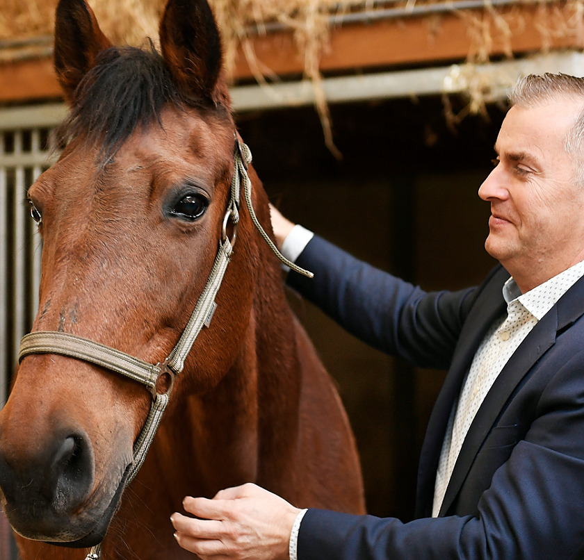 Fotoshoot bij varkenshouderij van klant Johan van den Heuvel uit Ommel.